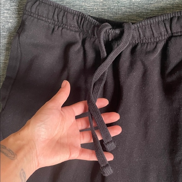 Taylor Swift Black The Eras Tour Jogger Sweatpants - Picture 10 of 11